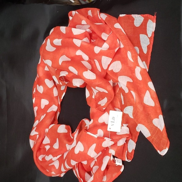 Victoria Leland Designs White Hearts on Red Long Wrap Scarf - Picture 1 of 6